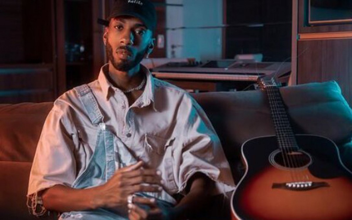 Eddy Jr est&aacute; iniciando a carreira de m&uacute;sico