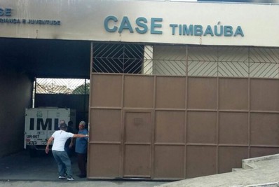 Adolescente morre e 12 fogem durante motim em centro socioeducativo