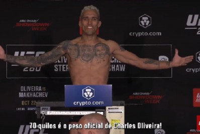 Charles do Bronx bate o peso e confirma disputa de cinturão no UFC 280