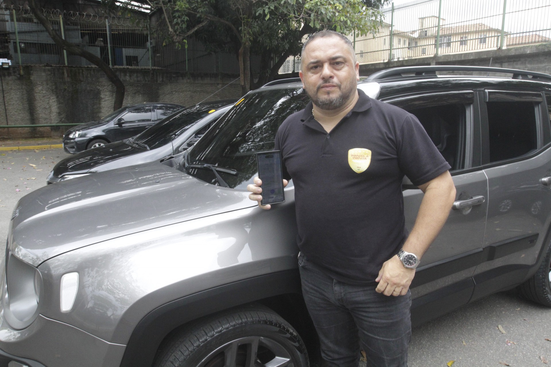 Leandro Xavier j&aacute; teve que ser revistado ao entrar em lugares que o GPS mandou - Marcos Porto/Agencia O Dia