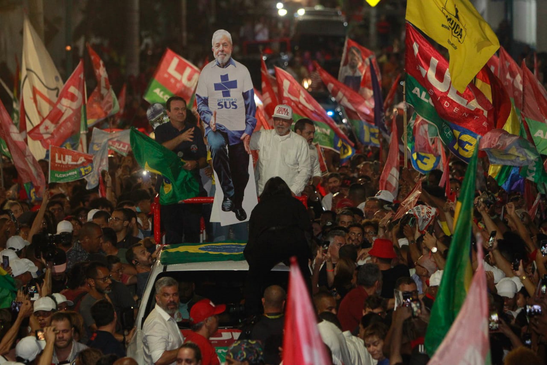 Candidato do PT reforçou proposta de investir mais em saúde e educação - Reginaldo Pimenta/Agência O Dia