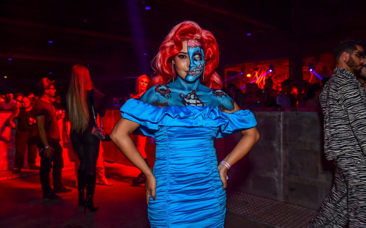 Thaynara OG capricha no look para festa de Halloween