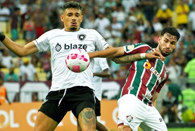 Botafogo sai na frente, mas Fluminense arranca empate no Clássico Vovô