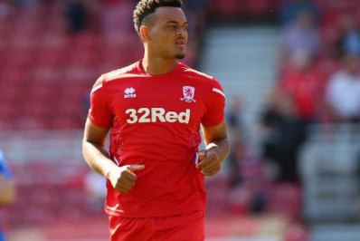 Grêmio monitora situação de ex-jogador do Flamengo e avalia contratação