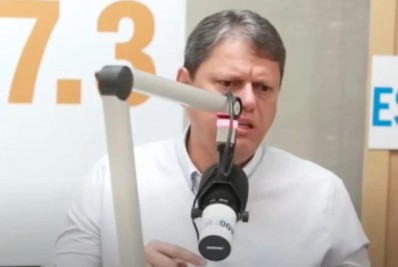 Tem que 'pagar como criminoso', diz Tarcísio sobre Roberto Jefferson