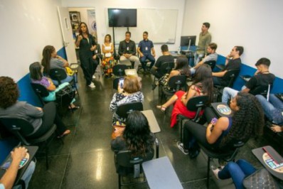 Parlamentares juvenis de Cabo Frio visitam Alerj