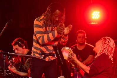 Mart'nália e Toni Garrido se apresentam em show gratuito no Centro do Rio