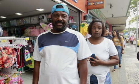 Fila na agencia da Caixa Economica para retirar emprestimo no Auxilio Brasil. Movimentação na agência do Meier, Zona Norte do Rio. Na foto, Jaime de Paula, 47 anos. - Reginaldo Pimenta / Agencia O Dia