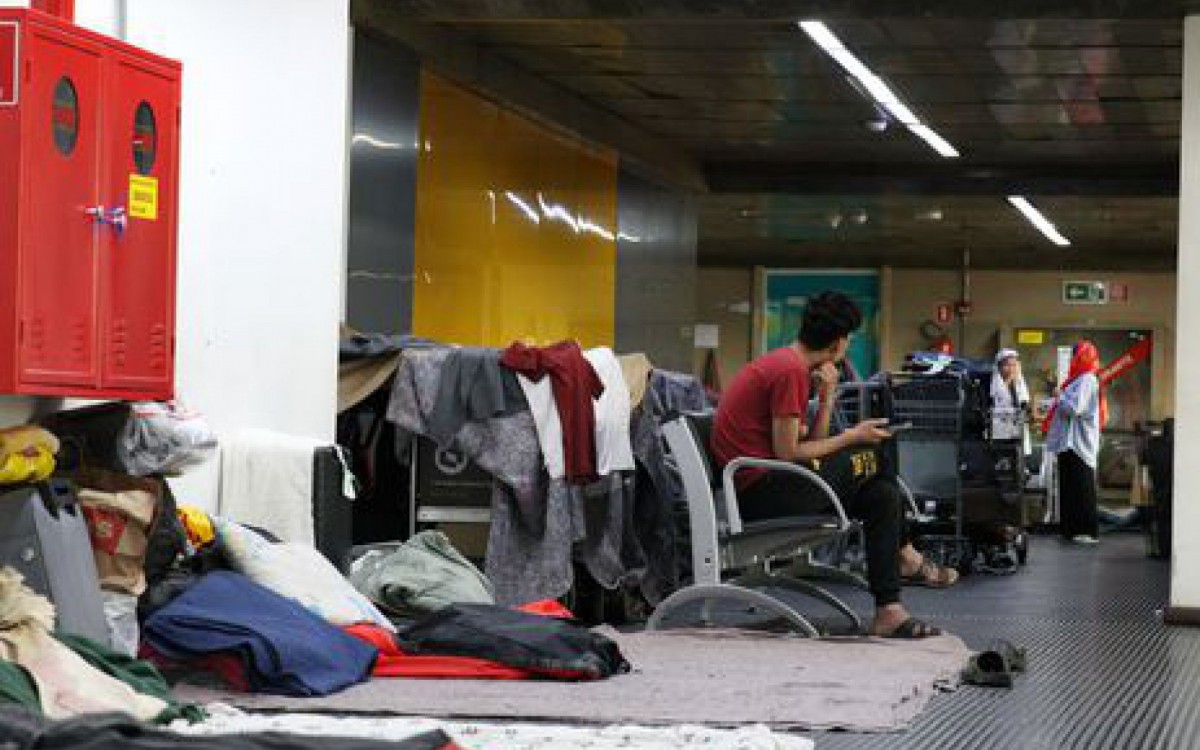 Refugiados Afeg&atilde;os no Aeroporto de Guarulhos