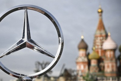 Mercedes-Benz anuncia negociação para venda de operações na Rússia