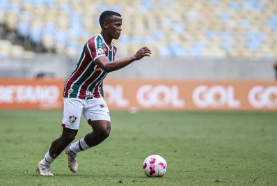 Arias vê Fluminense motivado para buscar vaga na Libertadores: 'Estamos preparados'