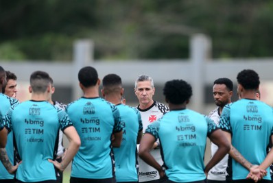 Bem avaliado, Jorginho não tem permanência no Vasco garantida para 2023