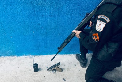 Criminoso fica ferido após ataque a policiais militares em Meriti