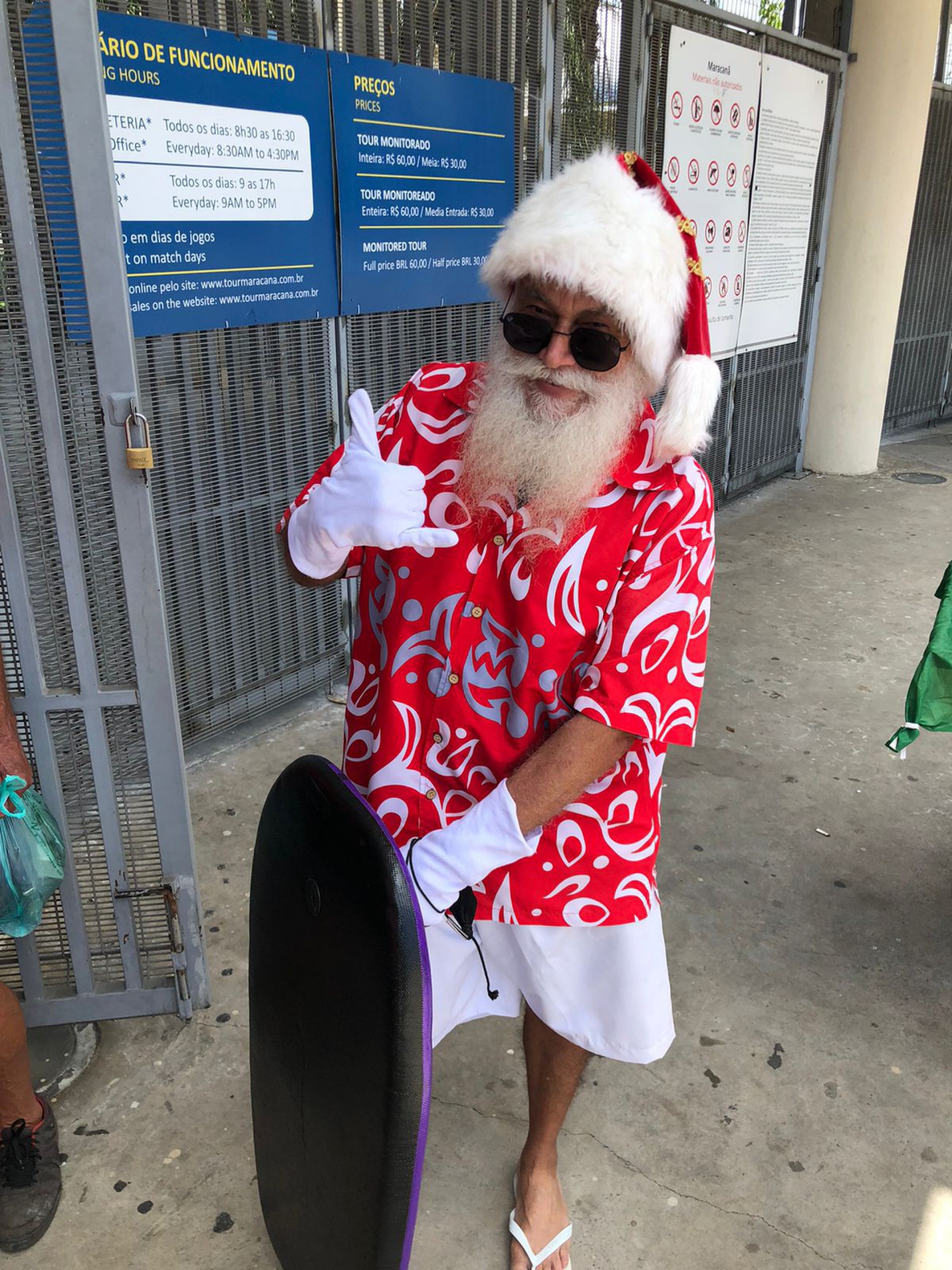 Ed Ferraz interpretou o Papai Noel Surfista