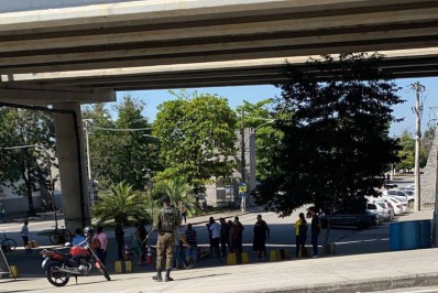 Agente da PRF morre ao ser baleado na Zona Oeste