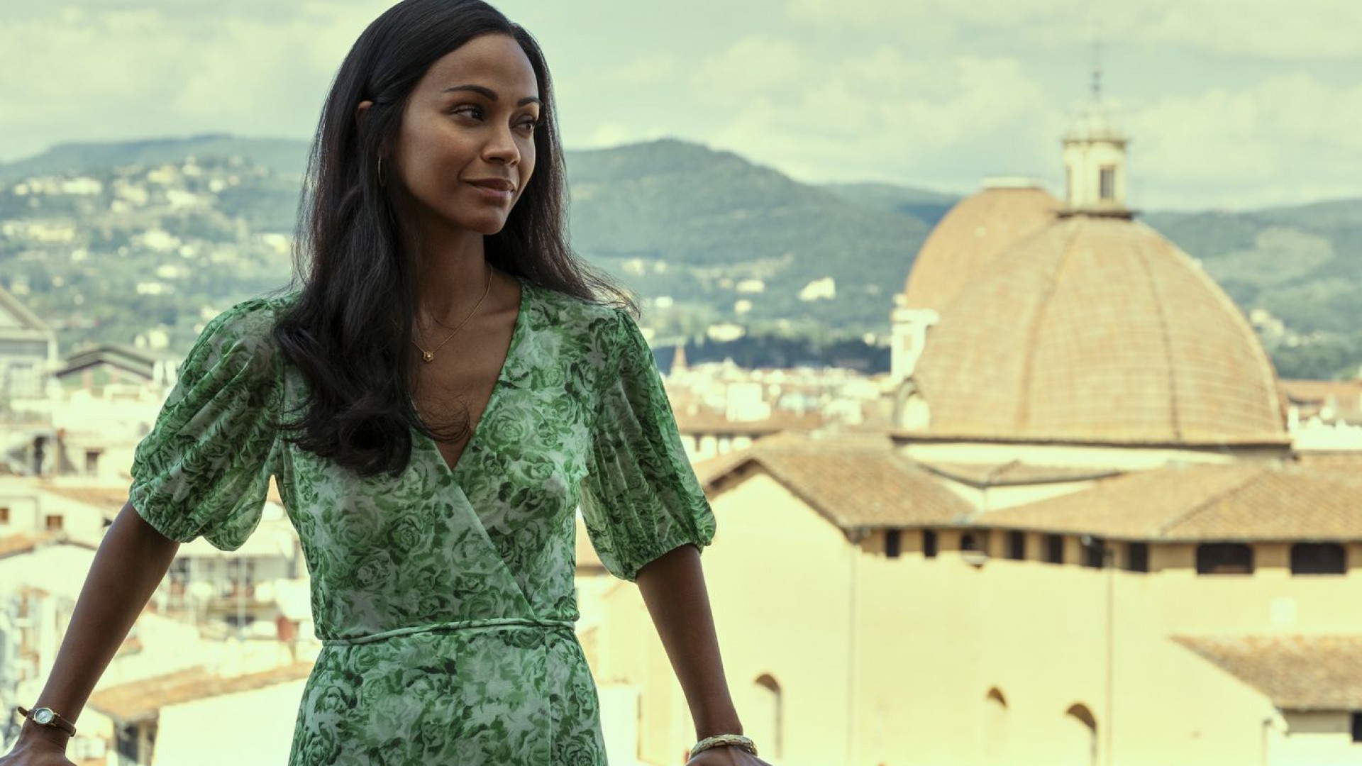 Zoe Saldaña é a protagonista do filme 'Recomeço', inspirado no livro homônimo - Reprodução