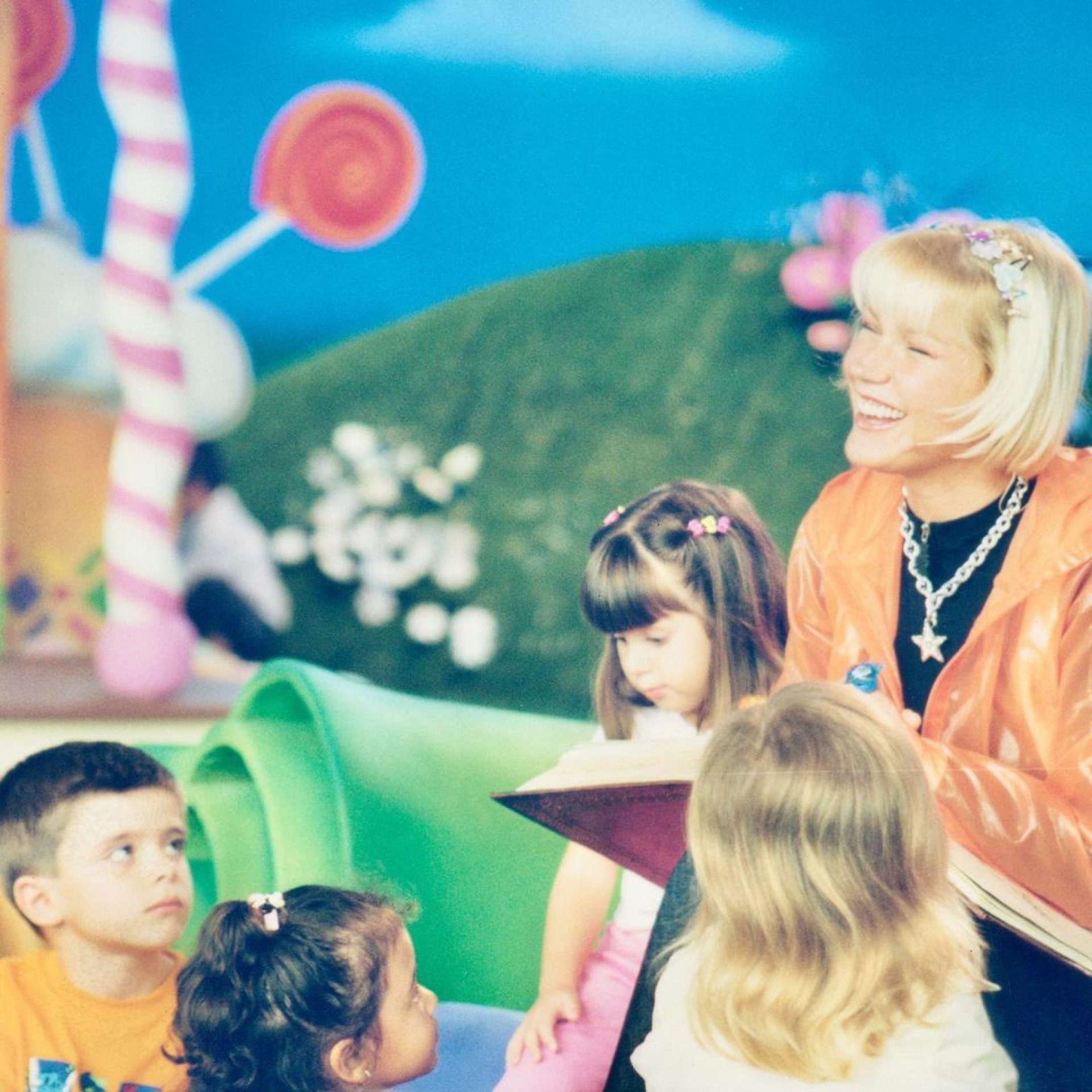 Xuxa relembra Mundo da Imaginação em aniversario de 20 anos - Reprodução Internet