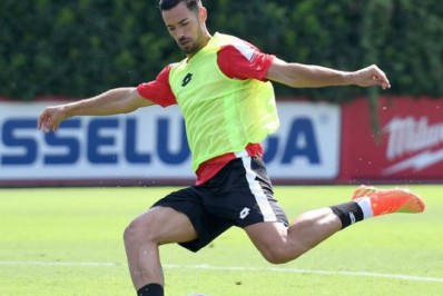 Ex-jogador do Flamengo, Pablo Marí recebe alta após ser esfaqueado 