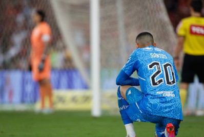 Defesas simples e segurança: como Santos se tornou um dos pilares do Flamengo para final da Libertadores