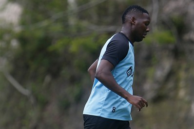 Em fase final de recuperação, Patrick de Paula projeta 2024 positivo no Botafogo: 'Buscar chegar na final da Libertadores'