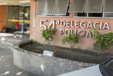 Mulher é presa por agredir a filha de dois meses em Belford Roxo