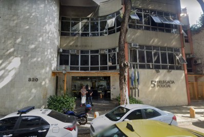 Mulher é acusada de racismo e agressão contra funcionária de uma loja no Centro do Rio