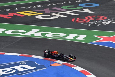 Verstappen supera Hamilton no Q3 e conquista pole no México