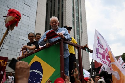 Lula é aconselhado a vestir camisa do Brasil em eventual discurso de vitória