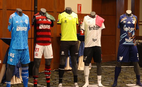 Uniformes de Flamengo e Athletico para a final da Libertadores - Foto: Bruno Baggio/athletico.com.br 