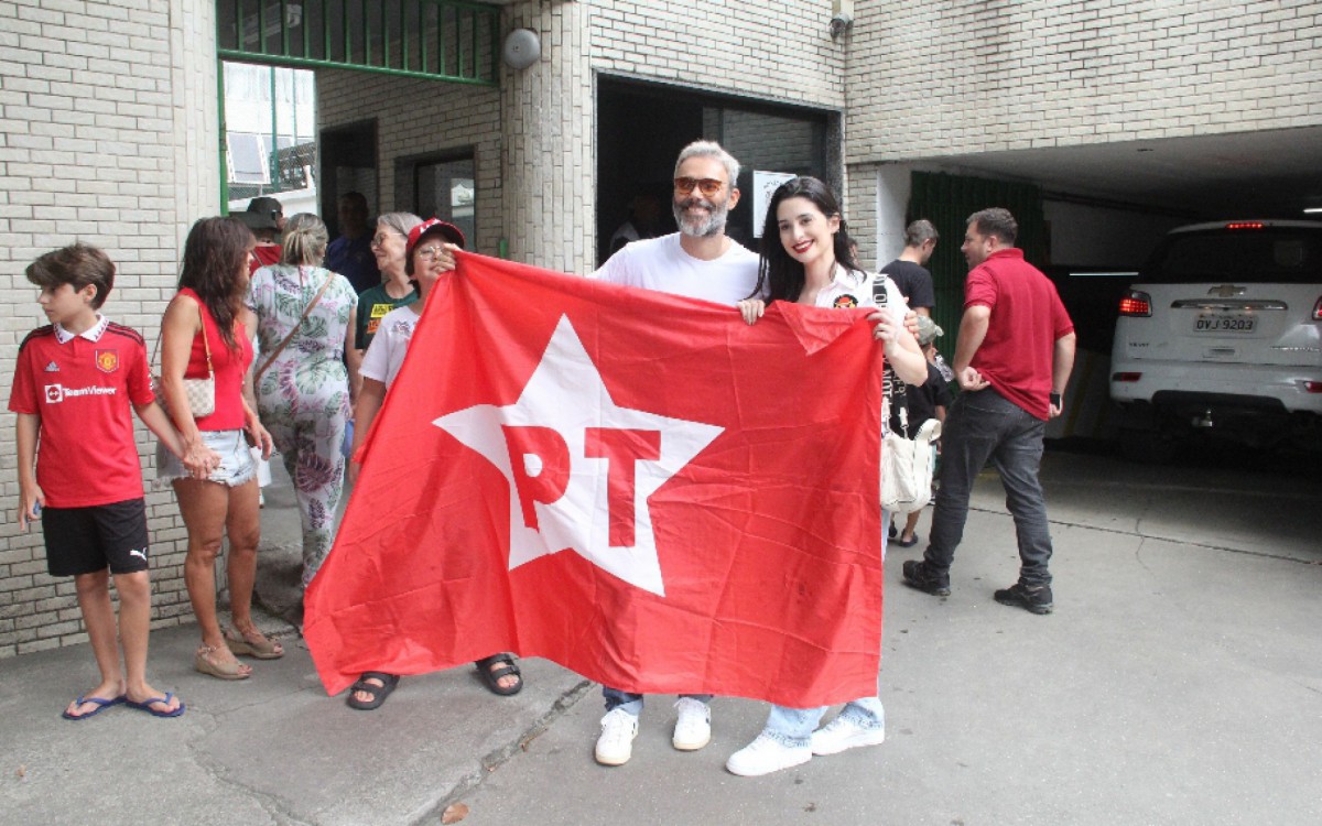 &Acirc;ngelo Paes Leme