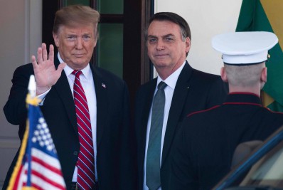 Bolsonaro vai aos EUA para não passar faixa e ficará em resort onde Trump tem casa