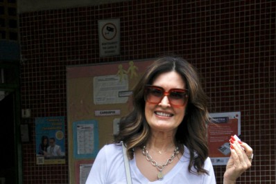 Fátima Bernardes se revolta com atos bolsonaristas em Brasília: 'Criminosos'