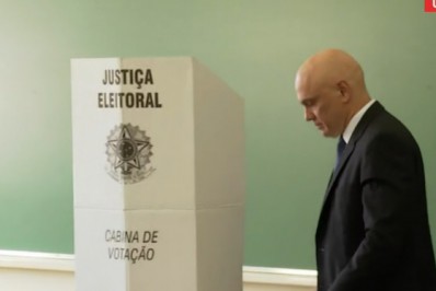 Ministro Alexandre de Moraes vota em São Paulo