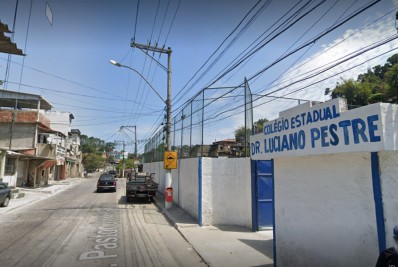 Presidente de Zona Eleitoral é presa com adesivos contra Bolsonaro em Niterói