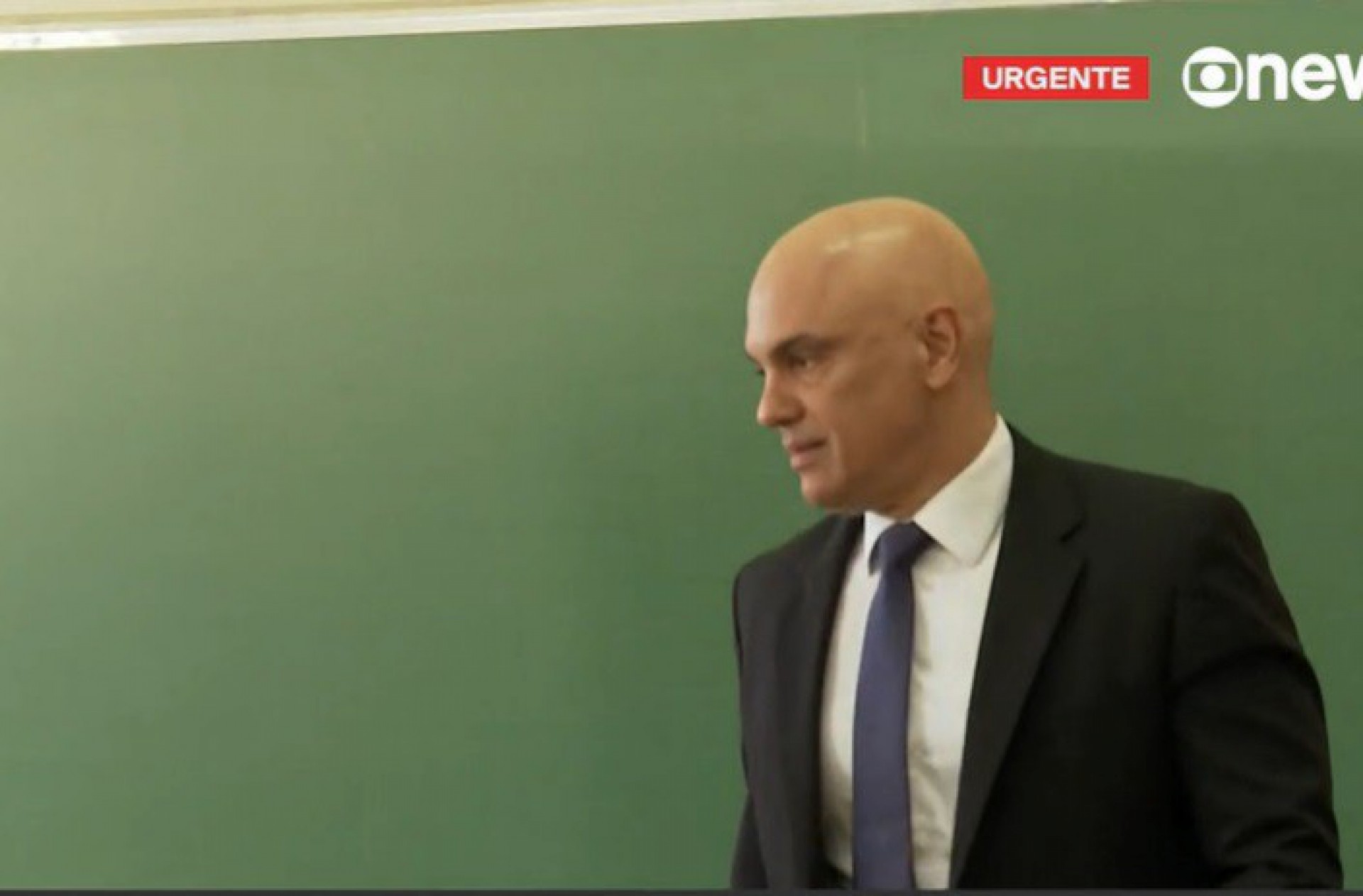 Ministro Alexandre de Moraes vota na Zona Oeste de São Paulo neste domingo - Reprodução de vídeo / Globonews