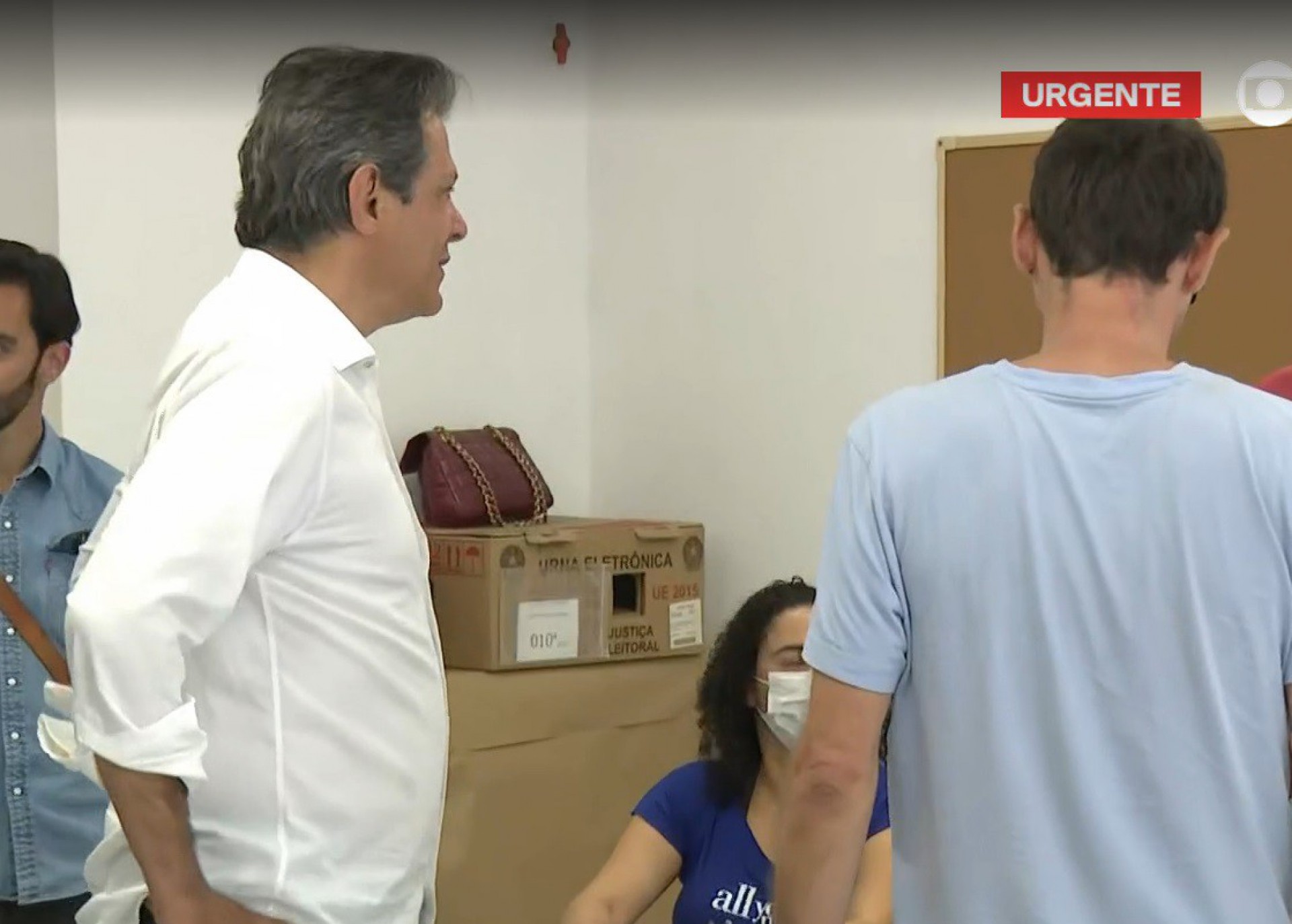 Fernando Haddad vota em São Paulo - Reprodução de vídeo / Globonews