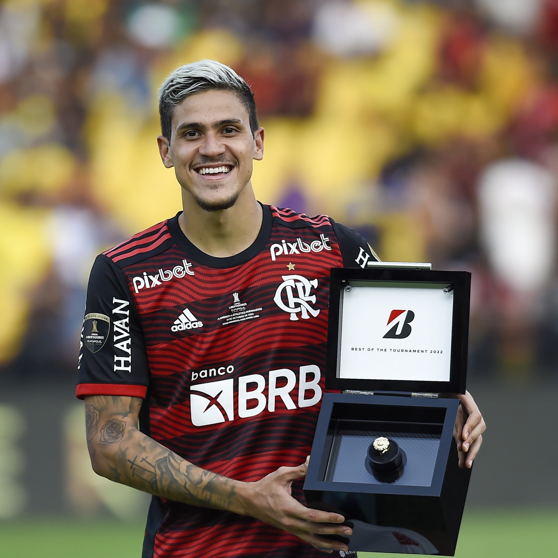 Atacante do Flamengo, Pedro recebeu o anel de melhor jogador da Libertadores de 2022 - Marcelo Cortes / Flamengo