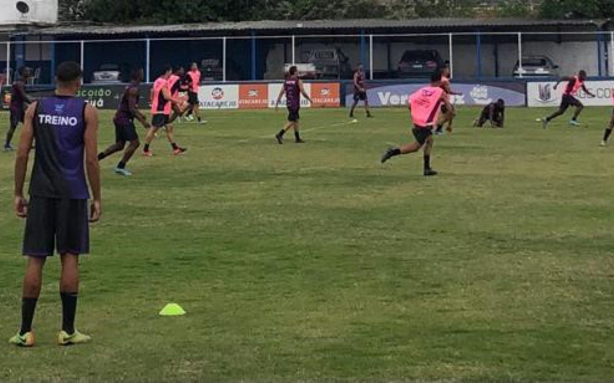 Os jogadores treinaram forte para o confronto contra o Tigres do Brasil