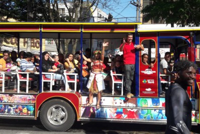 Crianças e familiares assistidos pelo CRAS passeiam de trenzinho por Teresópolis