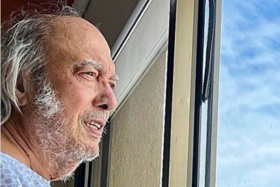 Após internação e boato de morte, Erasmo Carlos aparece pela primeira vez nas redes sociais