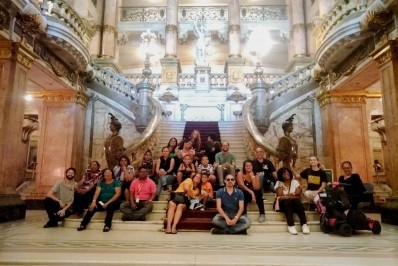 Mesquitenses com deficiência visitam Theatro Municipal do Rio