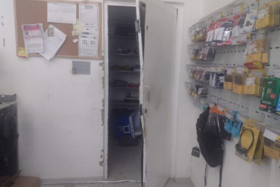 Criminosos invadem e furtam loja de departamentos em Iguaba Grande