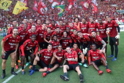 Apresentador do grupo Globo sugere que Flamengo faça treino aberto para comemorar títulos
