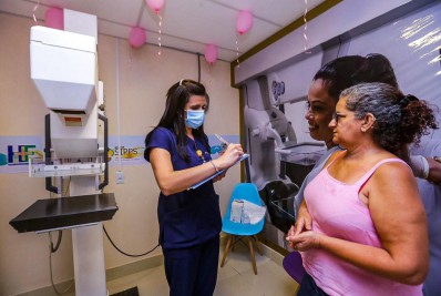 Evento gratuito na Clínica da Mulher encerra ações do Outubro Rosa em Belford Roxo
