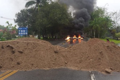 Paraty: manifestantes fecham a rodovia