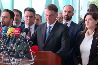 Após mais de 40 horas, Bolsonaro se pronuncia sobre resultado das eleições; veja o vídeo