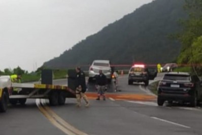 Três pessoas feridas em acidente na Rio-Santos