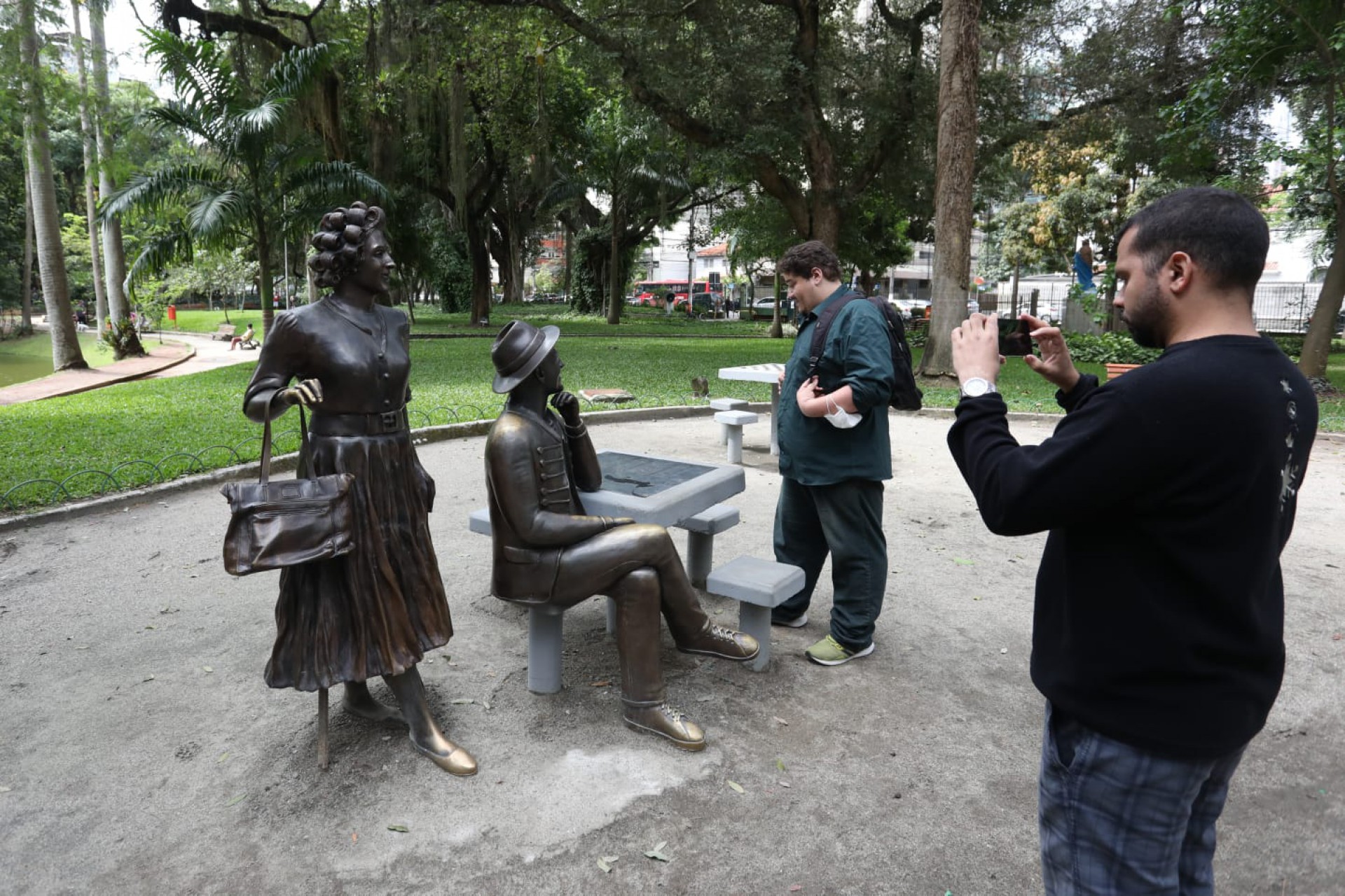 Estátua do ator Paulo Gustavo completa um ano este ano  - Pedro Ivo / Agência O DIA