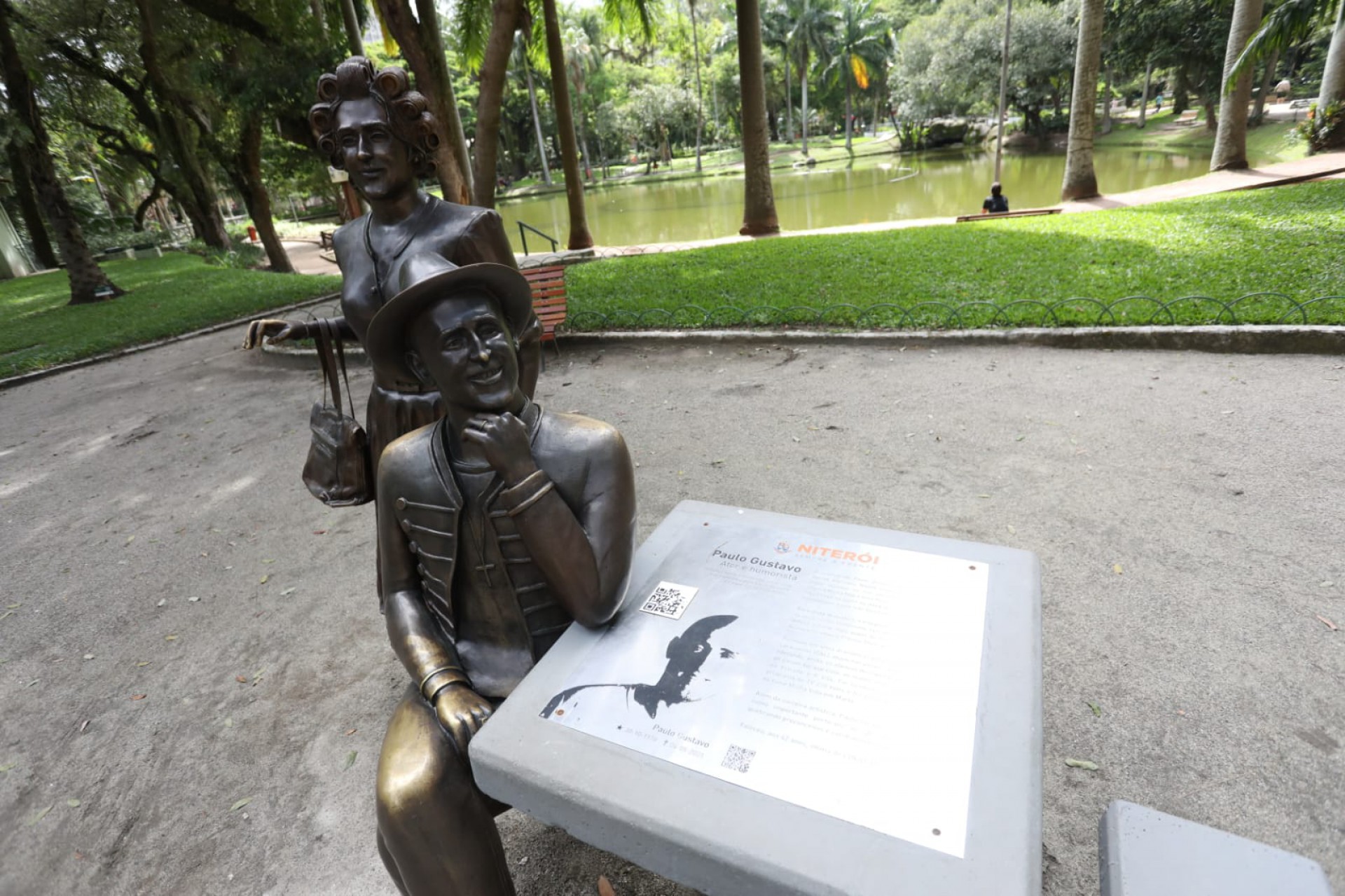 Estátua do ator Paulo Gustavo completa um ano este ano - Pedro Ivo / Agência O DIA