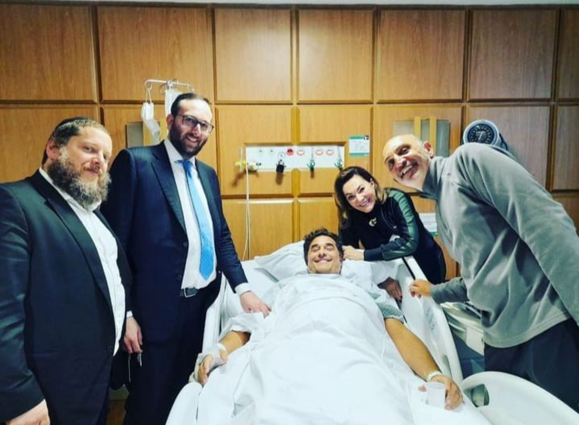 Internado, Luciano Szafir recebeu a visita da mãe, Beth Szafir  - Reprodução/Instagram